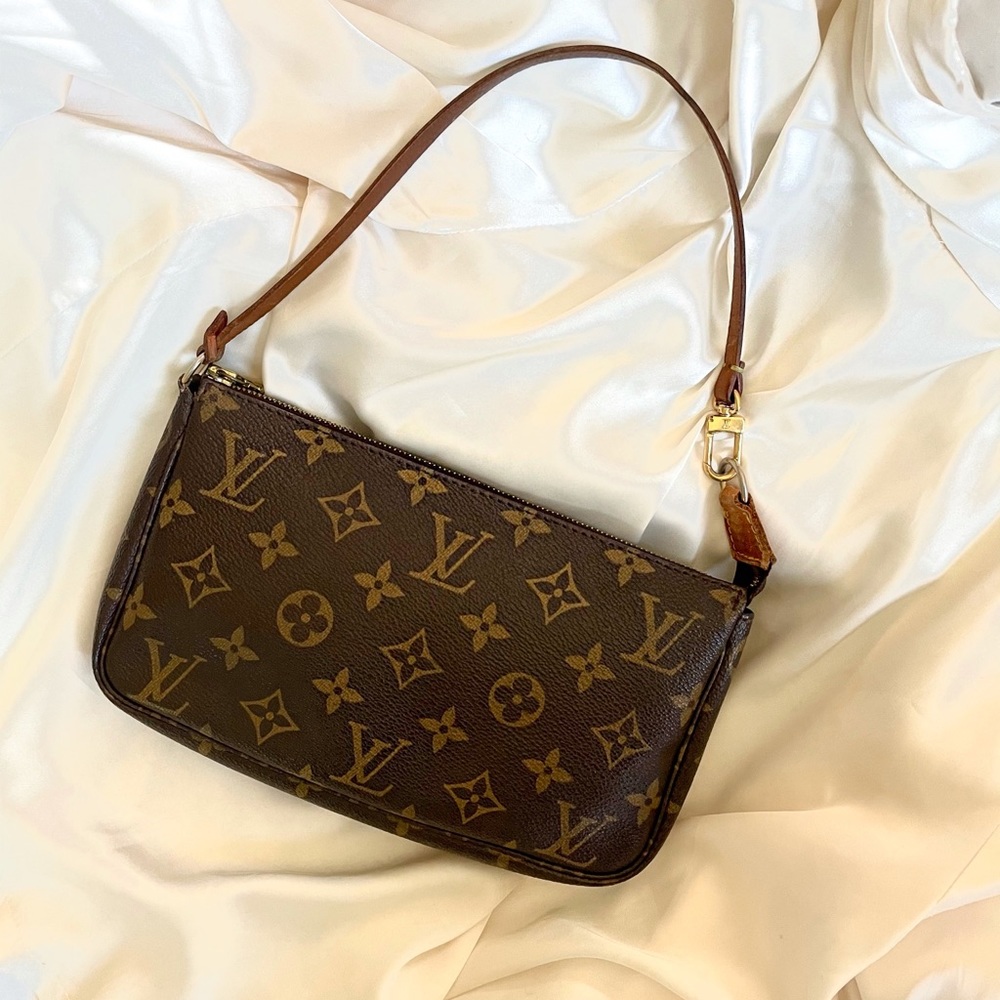 SOLD Louis Vuitton Monogram Pochette Bag